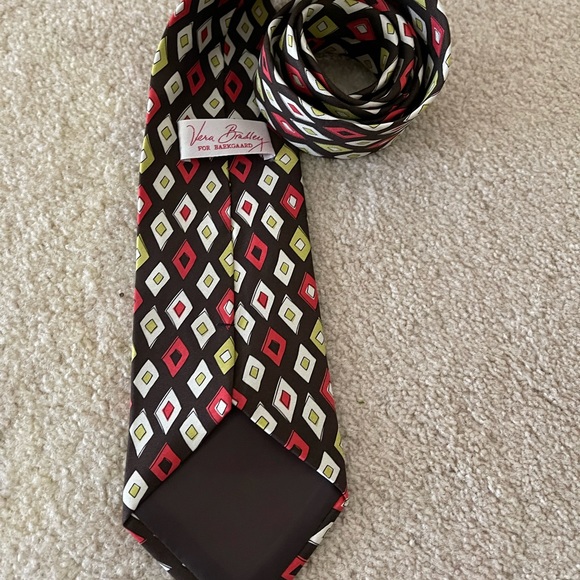 NWOT Vera Bradley for Baekgaard 100% Silk Men’s Tie. - Picture 8 of 10